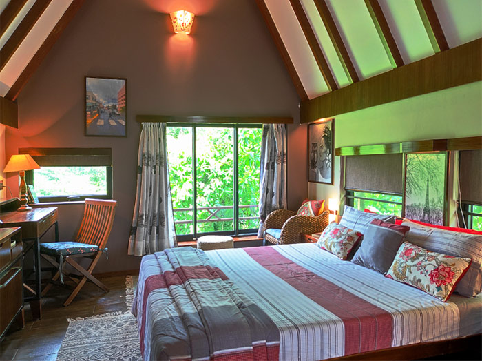 salmanjori-red-roof-cottage